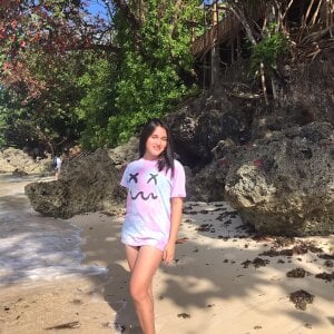 MoaningKylie Come Beach With Me Foto