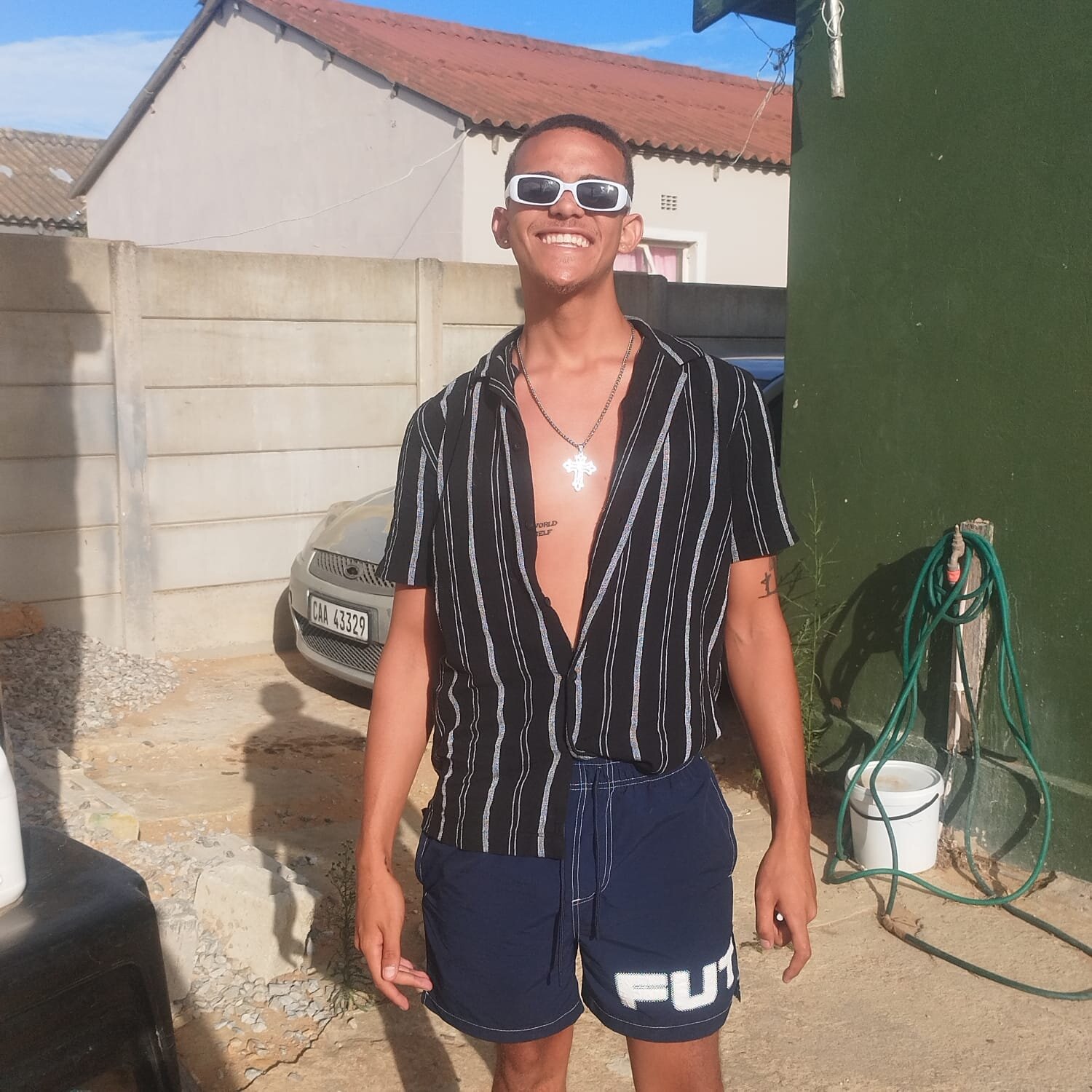 Linex06 Public Poză 2