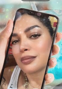 Flabia_Roses Public Pic 2