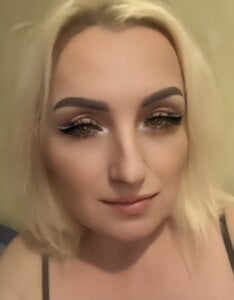 Angela_37 Public Pic 5