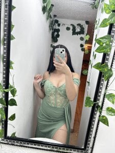 Ameliiaa_tay Elegant Amelia 💚🤍 Immagine  5