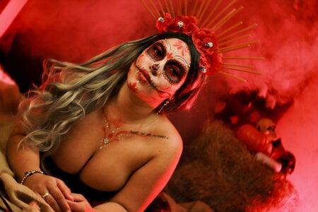 VeronicaOlson_ Halloween 2025🎃👻 Pic 2