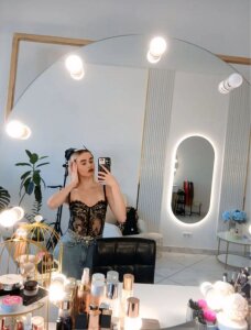 YourMoneyBossNikki Public Pic