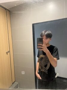 zcjzcj1357 Public Pic