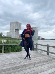 CinthiaCollins the life is beautiful Pic 2