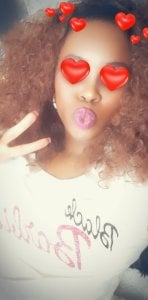 SimoneSavage Lips Pic 2