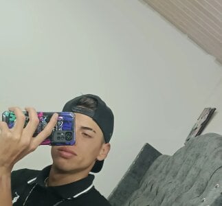 me de babyhot24-7  2 Imagens