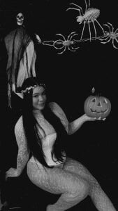 annie_barozzi 𝓗𝓪𝓵𝓵𝓸𝔀𝓮𝓮𝓷 🎃 Pic 8