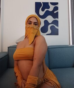 Natash_khalal Temptation is served... do you come or do you stay looking? 😘🔥 Pic 6