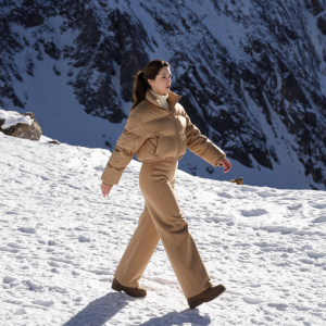 How about ski resort together? de Vanessa_Walters  Imagens