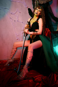 AngelaDevins Medusa's alluring eyes Pic 8