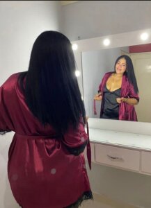 perla-BigAss- Public Pic 7