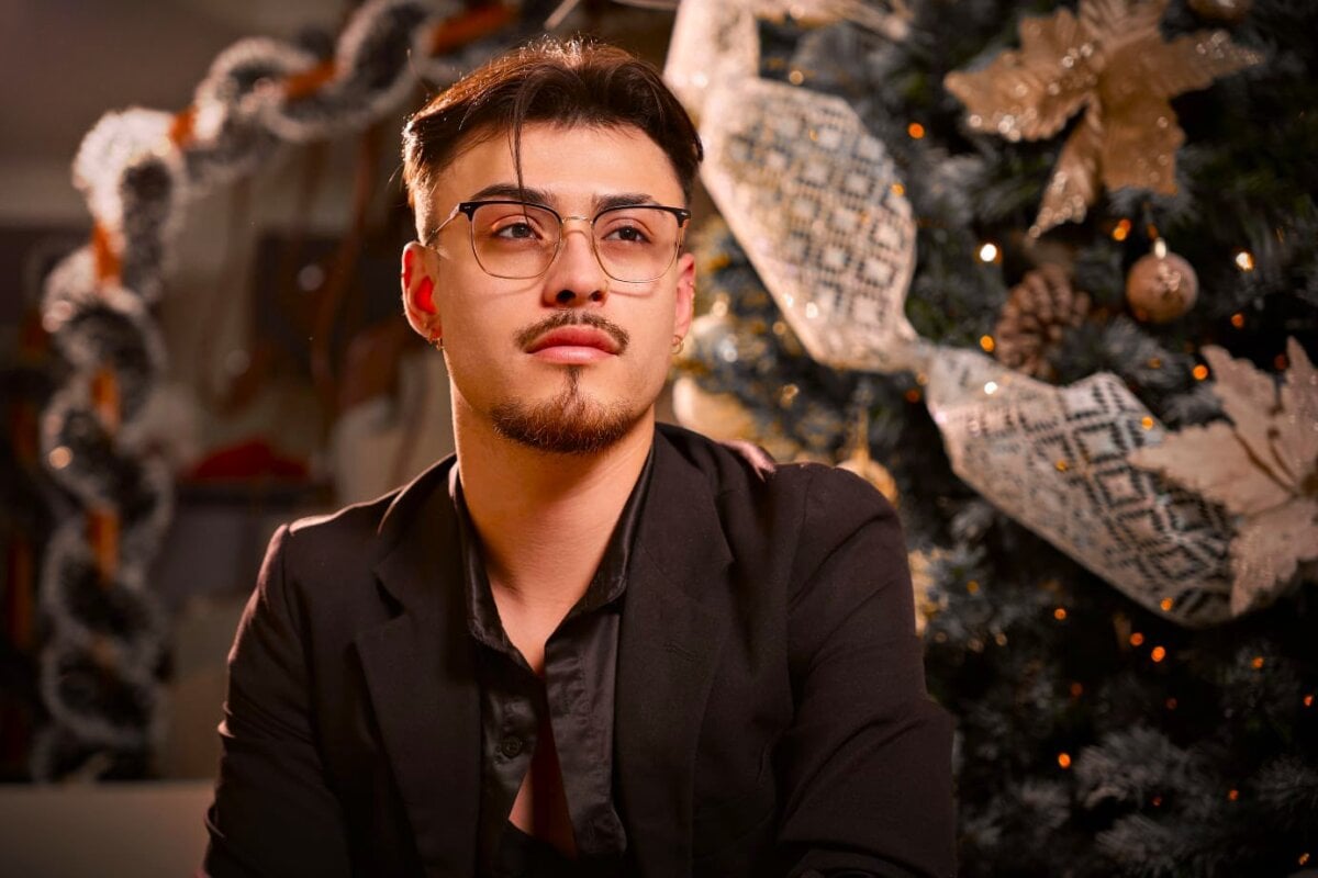 Aiden_Gray Trending Pic 8033