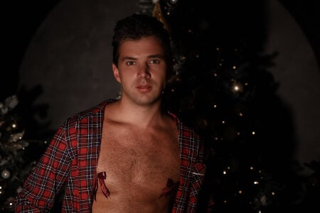 ArthurWhitee Happy New Year 🎄❤️ Pic