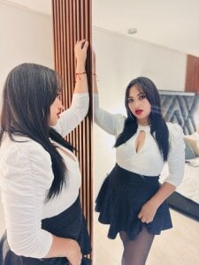 MissPantyhose_ Public Pic 3