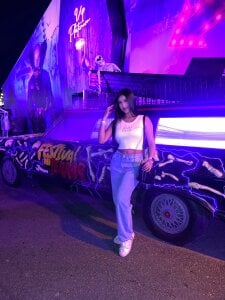 Gia_Evanss Public Pic 6