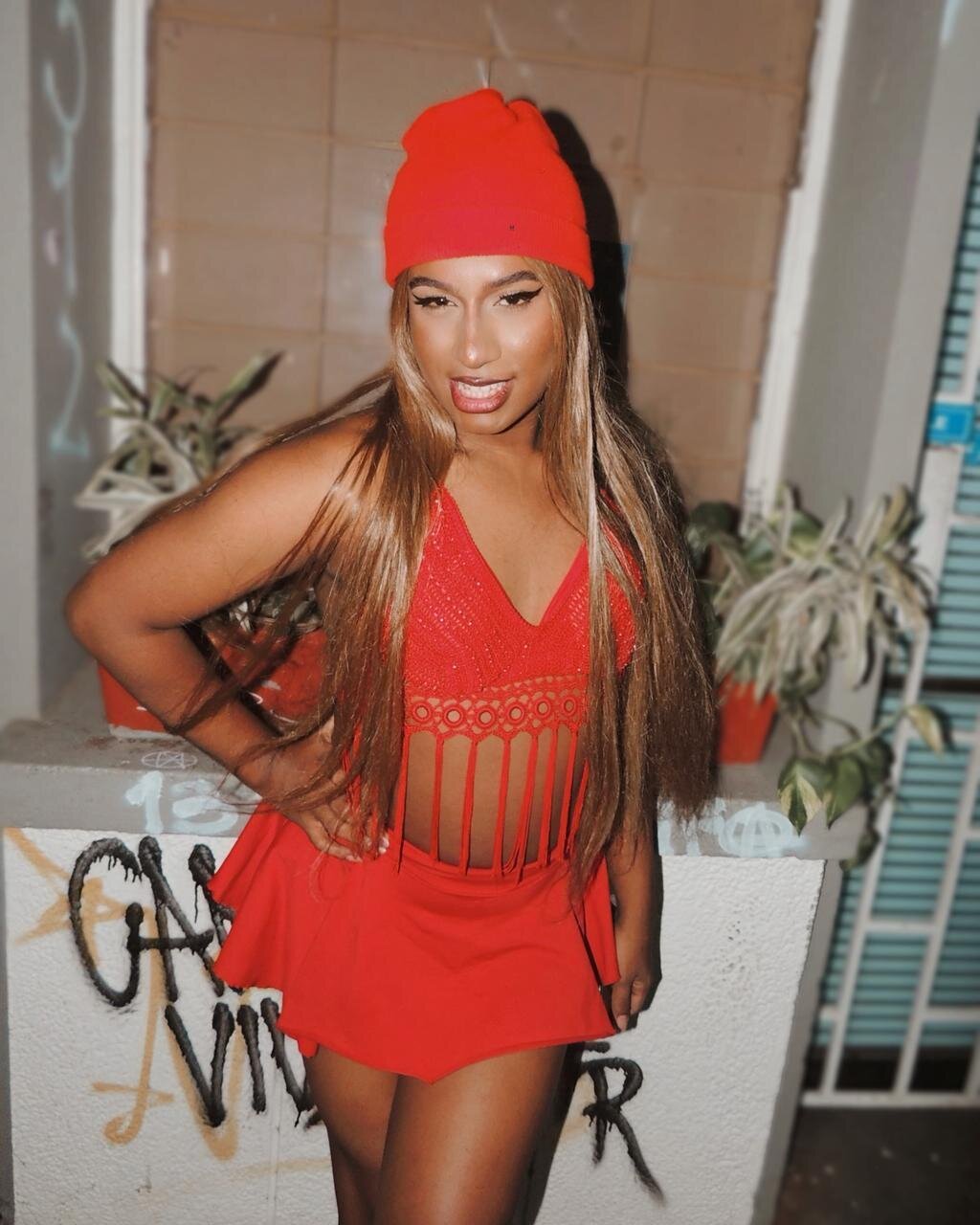 Red_rubyy Aktuellstes Foto 825