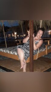 Nicki_Amabel Public Pic 4