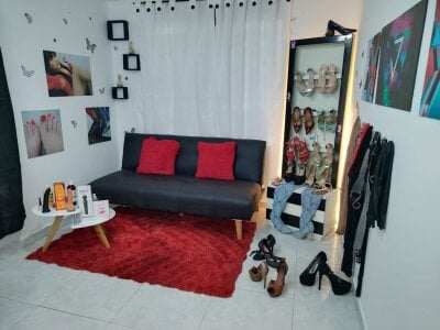 Alinafoxx1 paradise of heels and pantyhose Pic