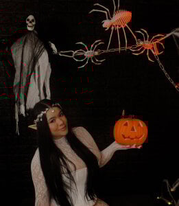 annie_barozzi 𝓗𝓪𝓵𝓵𝓸𝔀𝓮𝓮𝓷 🎃 Pic 9