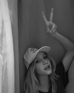 TaiteCroke My blond hair Foto