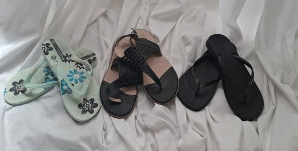 Anni_12 FLIP-FLOP: 👣 The Art of Walking Light: My Collection Some people collect stamps, others prefer watc Pic