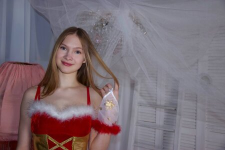 LisaMyles Merry Christmas 💋 Pic 5