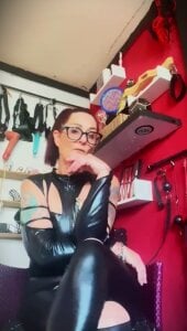 Mrs-Ivy Public Pic 4