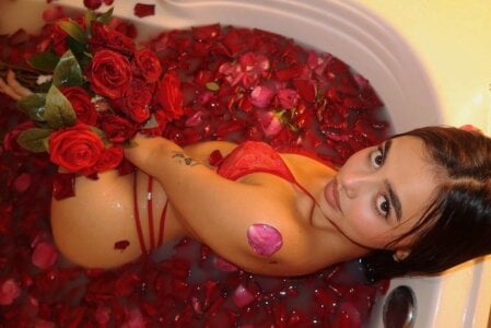 zharaa_fox Valentines days ♥ Pic