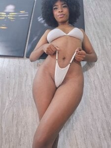 Nini_Beyker White 🤍 Pic 2