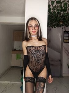 Bonn_Glow Sensual body Poză 2