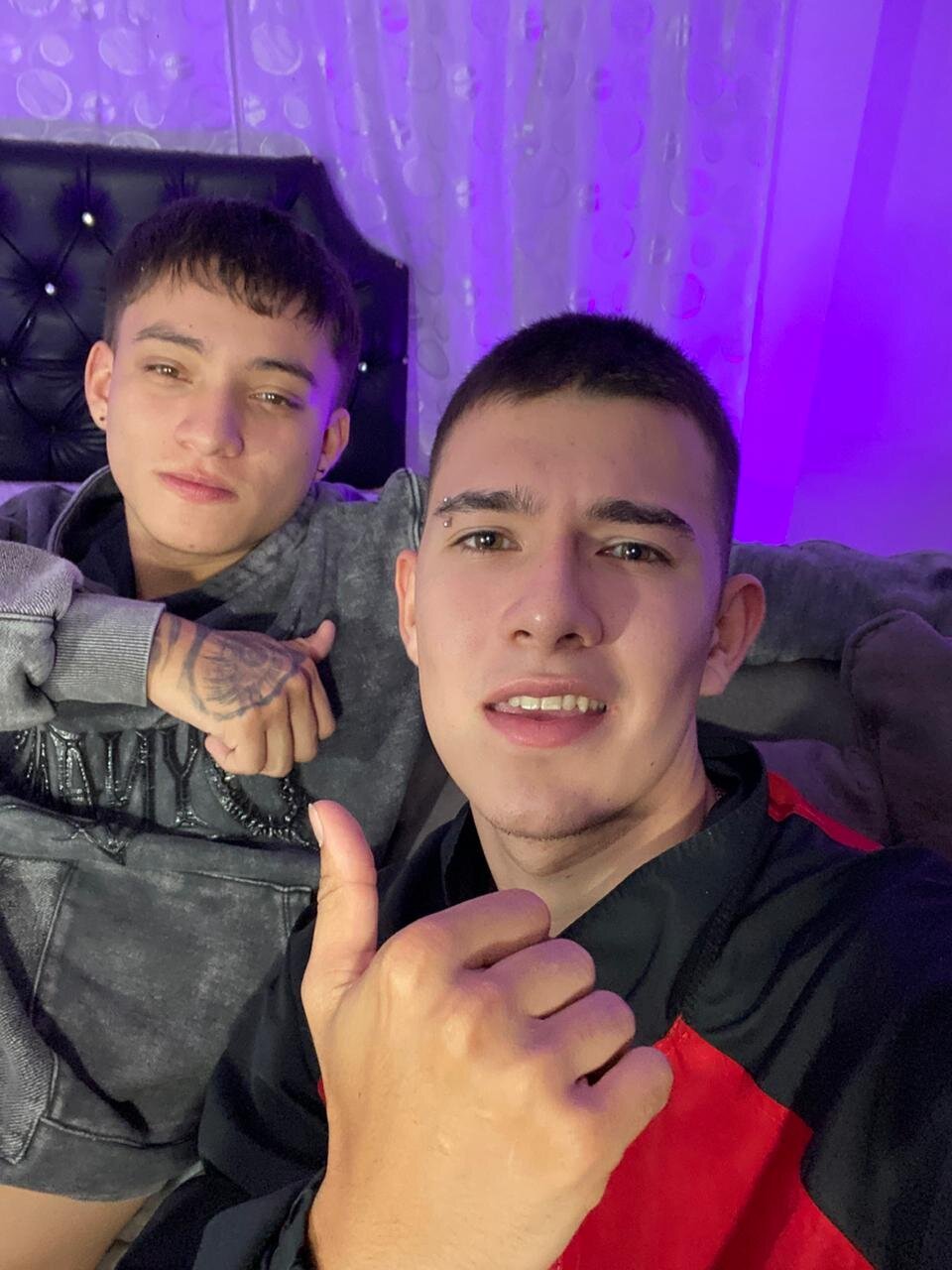 Aleck_Boy Trending Pic 3015