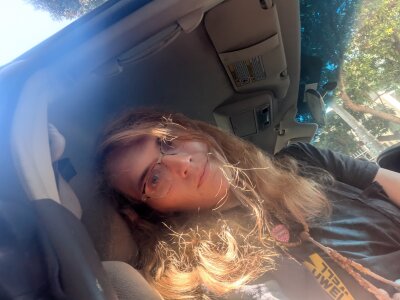 BlondeyMiyMiy Public Pic 5