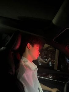 xiaoshuai2660 Public Pic