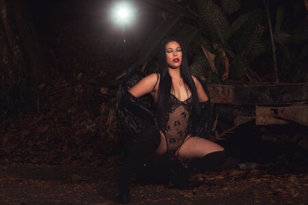 KaylaLux_ black is my color Pic 7