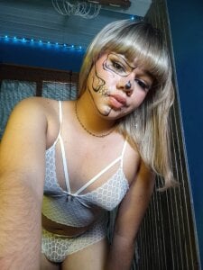 Tiffany_deluxe 💄 Burning Gaze Gambar 3