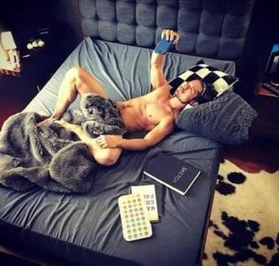 Public de SwirledMonogamy  9 photos