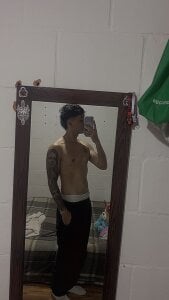 JhonCas44 YO😮‍💨 Pic 3