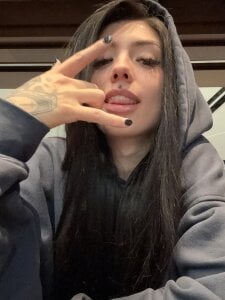 Chanelkeyy Public Pic 4