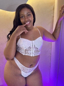 AlisonMartinezz Public Pic 2