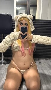 Ariablakee Do u like this one? Pic 3