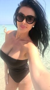 LauraGreen34 Which one do you like most? :P Pic 3