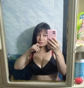 Public de peachy_hot  2 Imagens