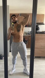 yo de dominic_fitt1  Imagens