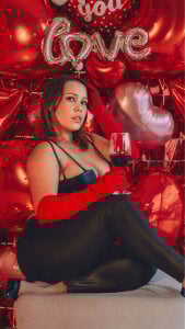 HAPPY VALENTINE'S DAY! COME AND CELEBRATE AND MAKE LOVE❤️‍🔥👠 de SophiaQueens  6 Imagens