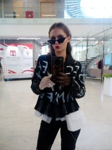 Hey de MoranaBetony  2 Imagens