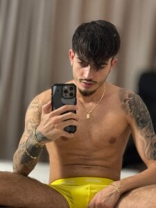 BrandonTate Public 사진