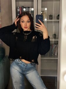 AprilFarrowy Public 圖片 8