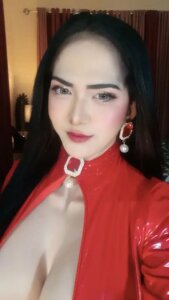 HorseCockSheenaTS lady in Red Pic