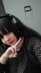 Krystal_Evans Cute face Pic 4